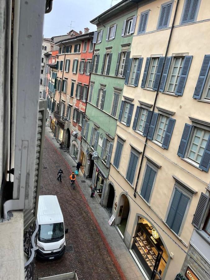 Appartement Gatto Bianco Bergamo 9 Extérieur photo